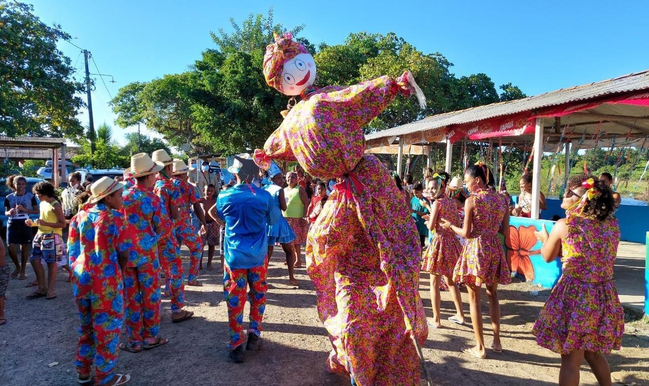 BUMBA MEU BOI DO SEU ORECO, DE ILHÉUS, GANHA NOVO FÔLEGO COM AS AÇÕES DE PROGRAMAS SOCIOAMBIENTAIS DA BAMIN