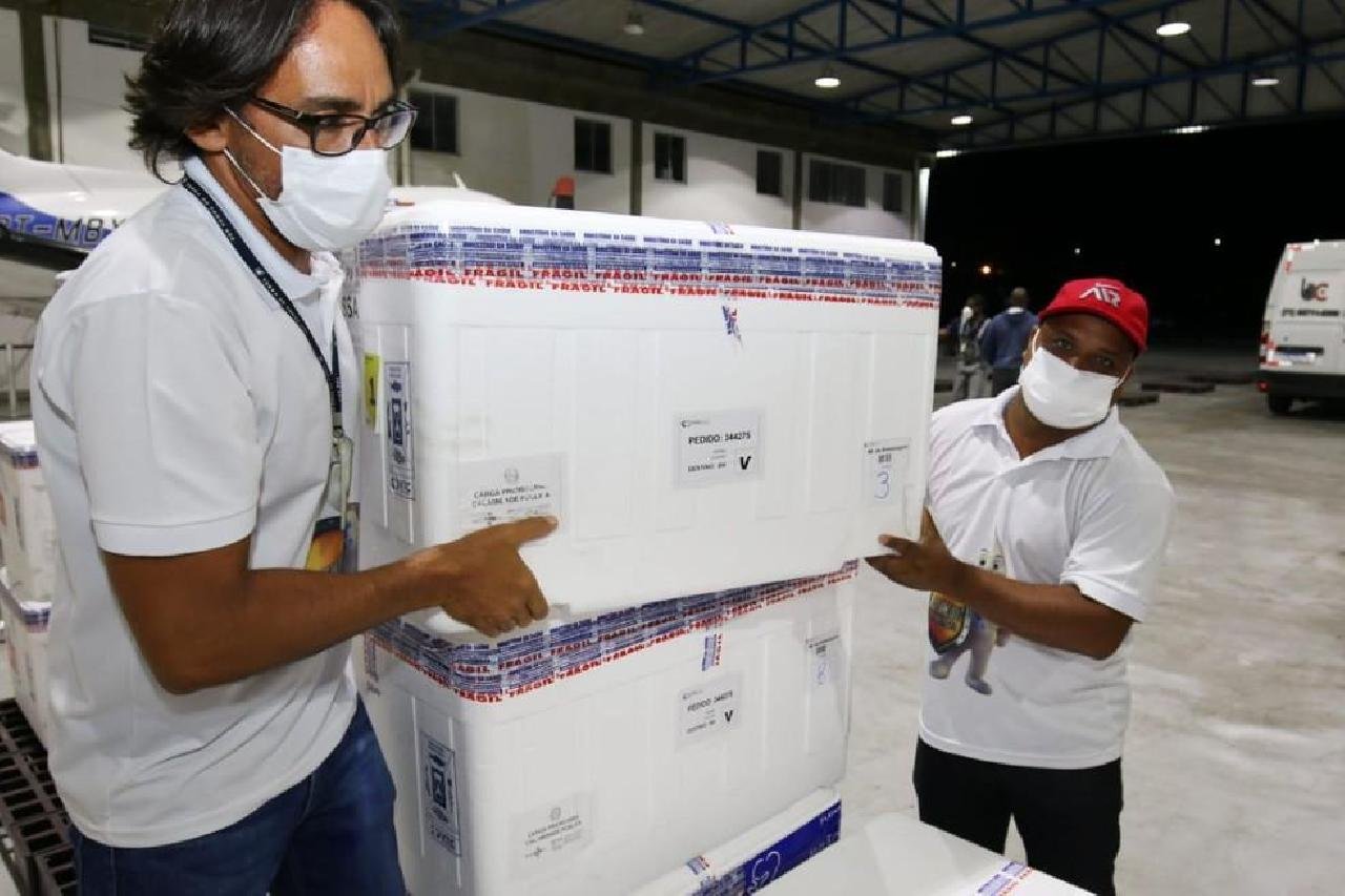 MAIS DE 178 MIL DOSES DA CORONAVAC CHEGAM À BAHIA