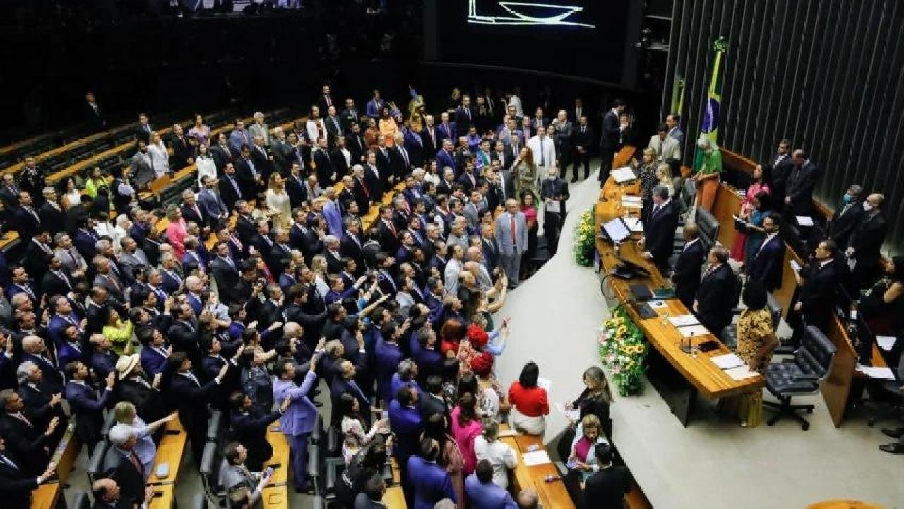 3 DEPUTADOS ELEITOS NÃO TOMAM POSSE NA CÂMARA NESTA 4ª FEIRA