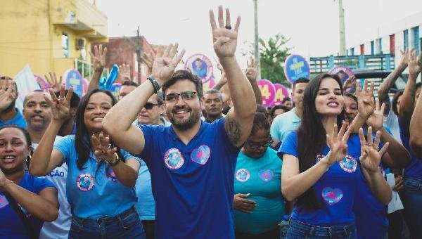 VALDERICO JÚNIOR E WANESSA GEDEON LANÇAM CAMPANHA COM CAMINHADA EM ILHÉUS