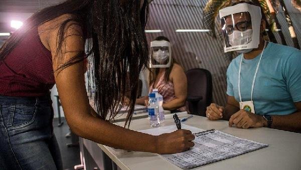 ELEIÇÃO: SEM BIOMETRIA, SEM PAPEL IMPRESSO E 1H MAIS CEDO. CONFIRA NOVAS REGRAS