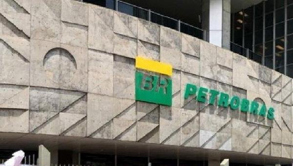 PETROBRAS ANUNCIA REAJUSTE NA GASOLINA E NO DIESEL 