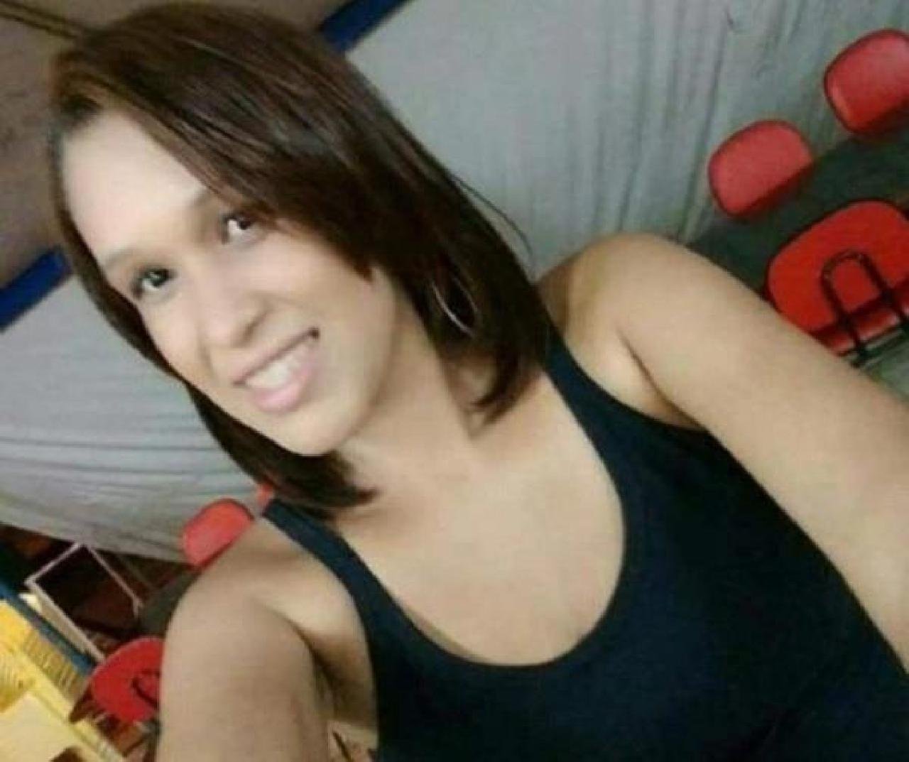 JOVEM É ENCONTRADA NUA E MORTA EM ALTAR DE IGREJA