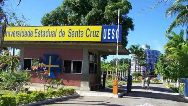 UESC PUBLICA EDITAL SOBRE CONCURSO PÚBLICO PARA PROFESSOR  