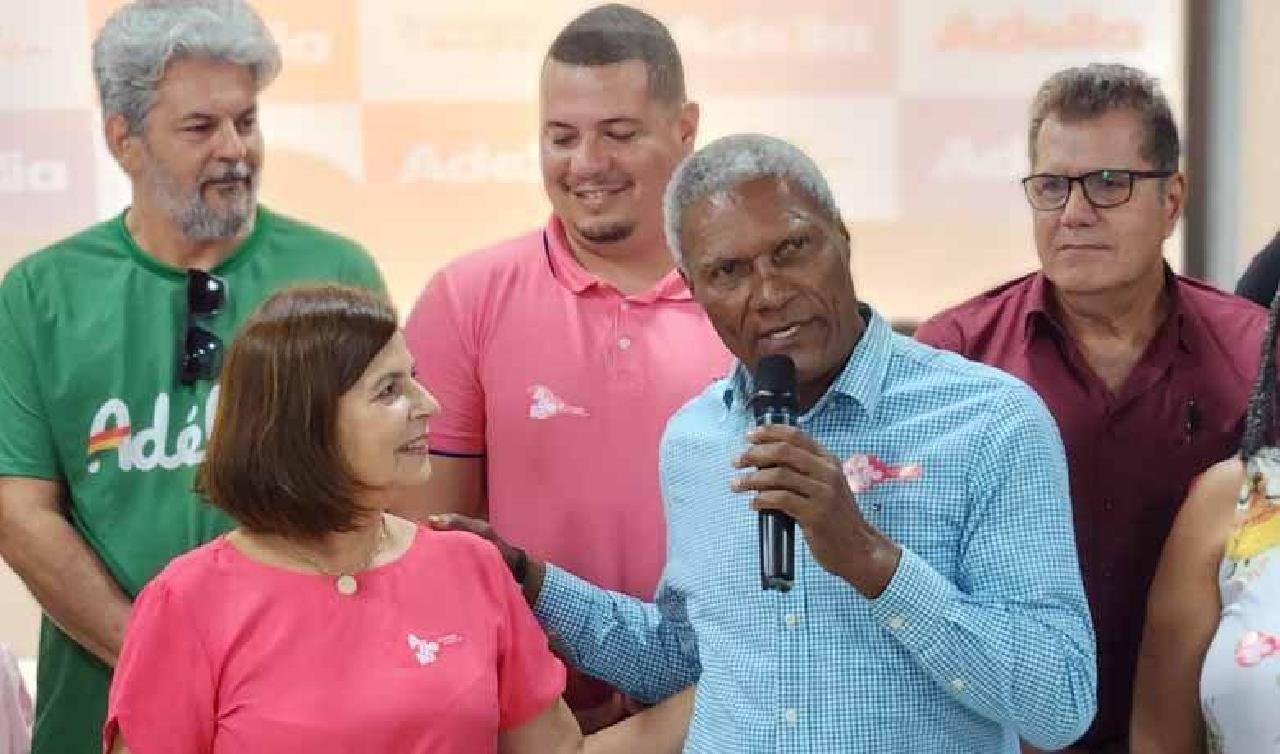 "NÓS PERCEBEMOS QUE NÃO DAVA PARA CAMINHARMOS SOZINHOS", DECLAROU AUGUSTÃO EM COLETIVA QUE O ANUNCIOU COMO VICE DE ADÉLIA PINHEIRO 