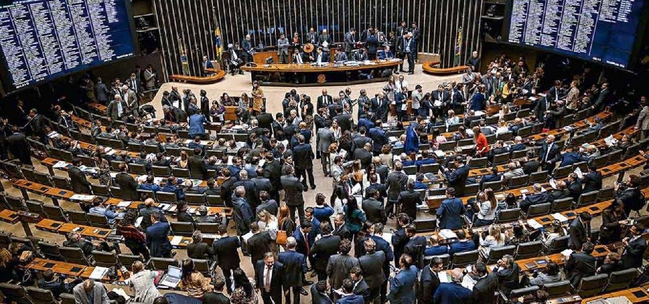 MAIORIA DOS DEPUTADOS DA BAHIA VOTOU A FAVOR DO PROJETO QUE PERDOA R$ 1 BI EM DÍVIDAS DE IGREJAS