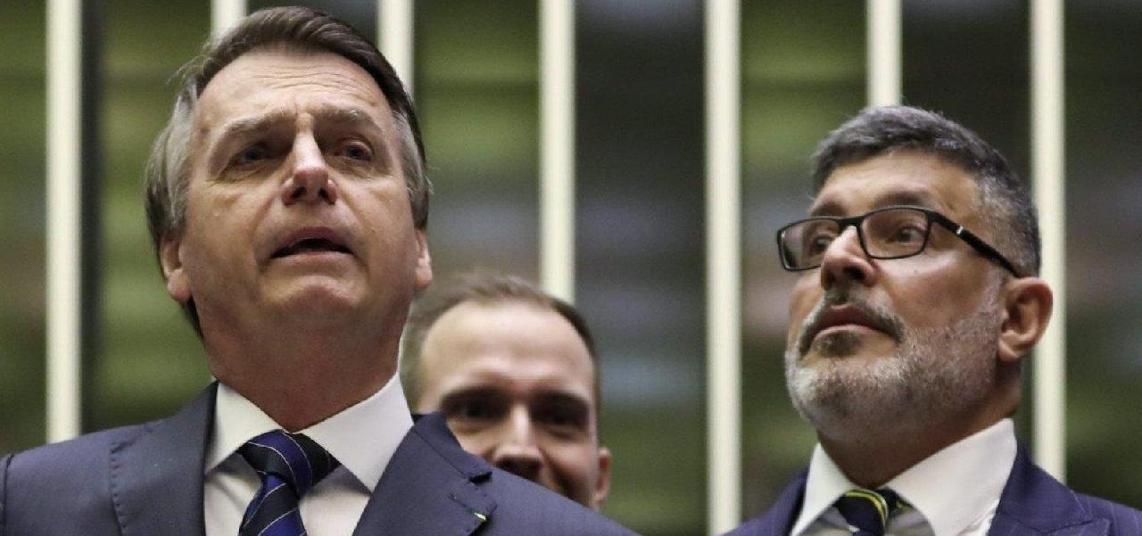 ‘ME PERGUNTOU SE O PRÍNCIPE ERA GAY’, DIZ FROTA SOBRE DESISTÊNCIA DE BOLSONARO DE TORNAR LUIZ PHILIPPE VICE