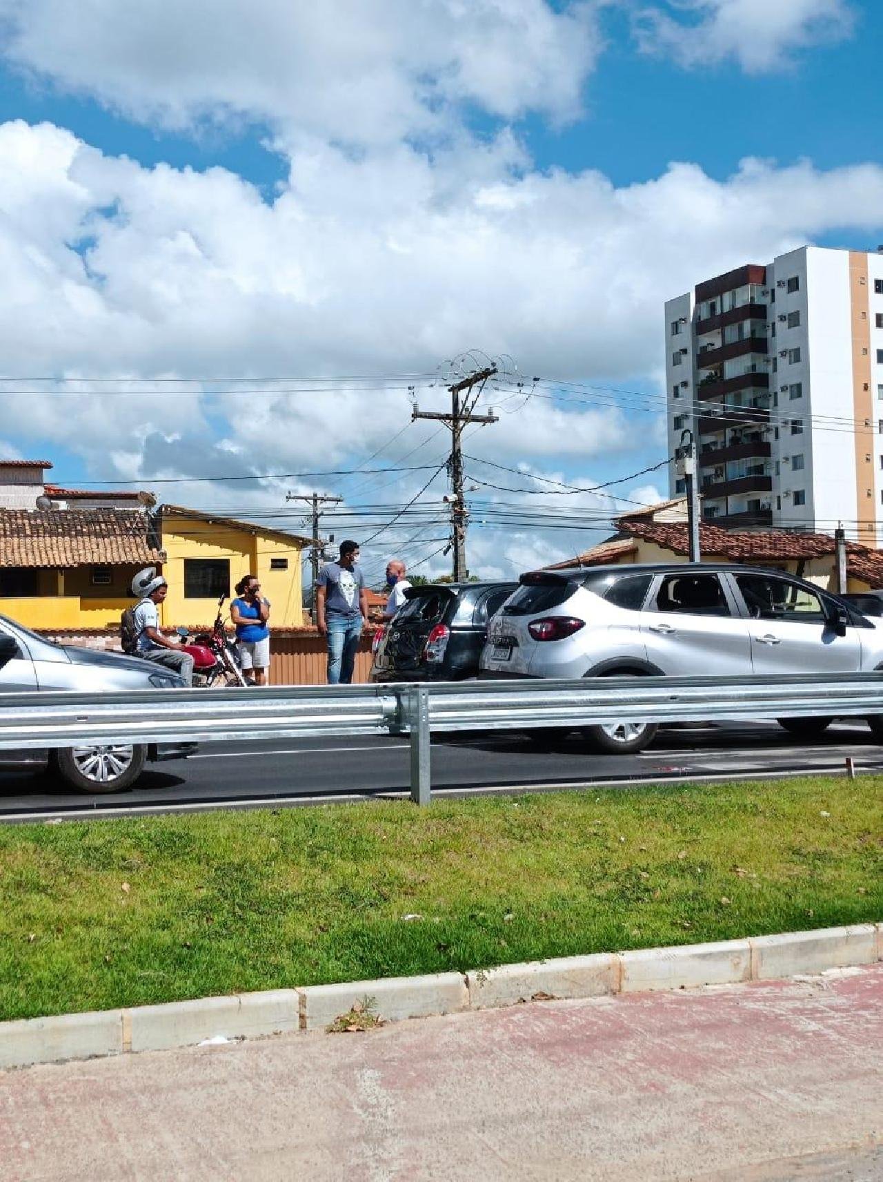 ILHÉUS: SINALIZAÇÃO IRREGULAR PODE ESTAR PROVOCANDO ACIDENTES NA BA-001