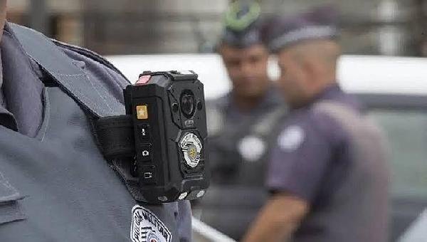 BAHIA COMEÇA A TESTAR CÂMERAS PARA UNIFORMES POLICIAIS