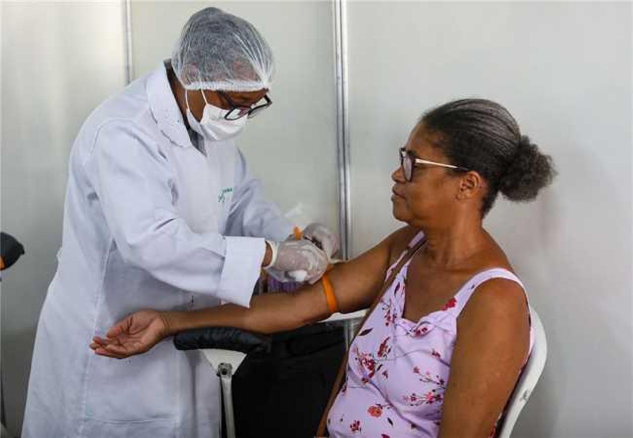 AVENIDA LITORÂNEA RECEBE PROJETO MULHERES DO NOSSO BAIRRO