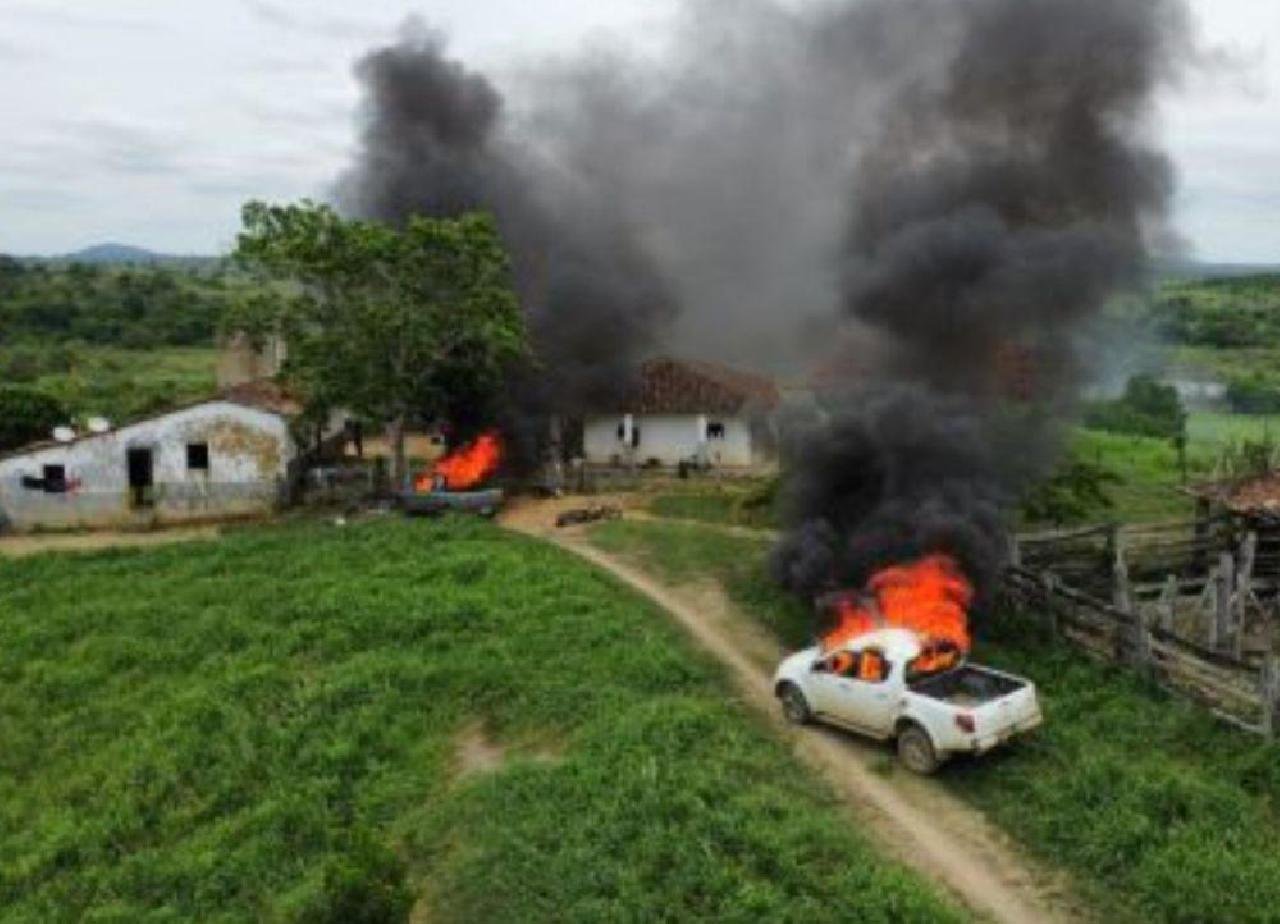 MULHER MORRE E DUAS PESSOAS FICAM FERIDAS EM AÇÃO DE DESOCUPAÇÃO DE FAZENDA EM POTIRAGUÁ 