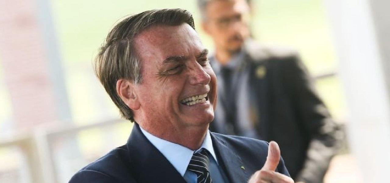 GOVERNO SÓ FARÁ CONCURSOS PÚBLICOS ESSENCIAIS, DIZ BOLSONARO