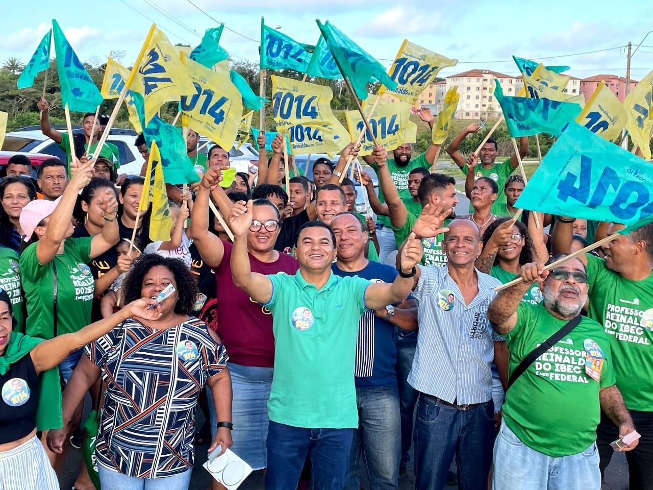 ELEIÇÕES: ONDA VERDE DO PROFESSOR REINALDO DO IBEC TOMA CONTA NO NSA. SRA. DA VITÓRIA E ILHÉUS II