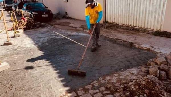 PREFEITURA DE ILHÉUS REALIZA MELHORIAS NA RUA MARIA LUIZA; MORADA DO PORTO E MARAMATA; CONFIRA CRONOGRAMA