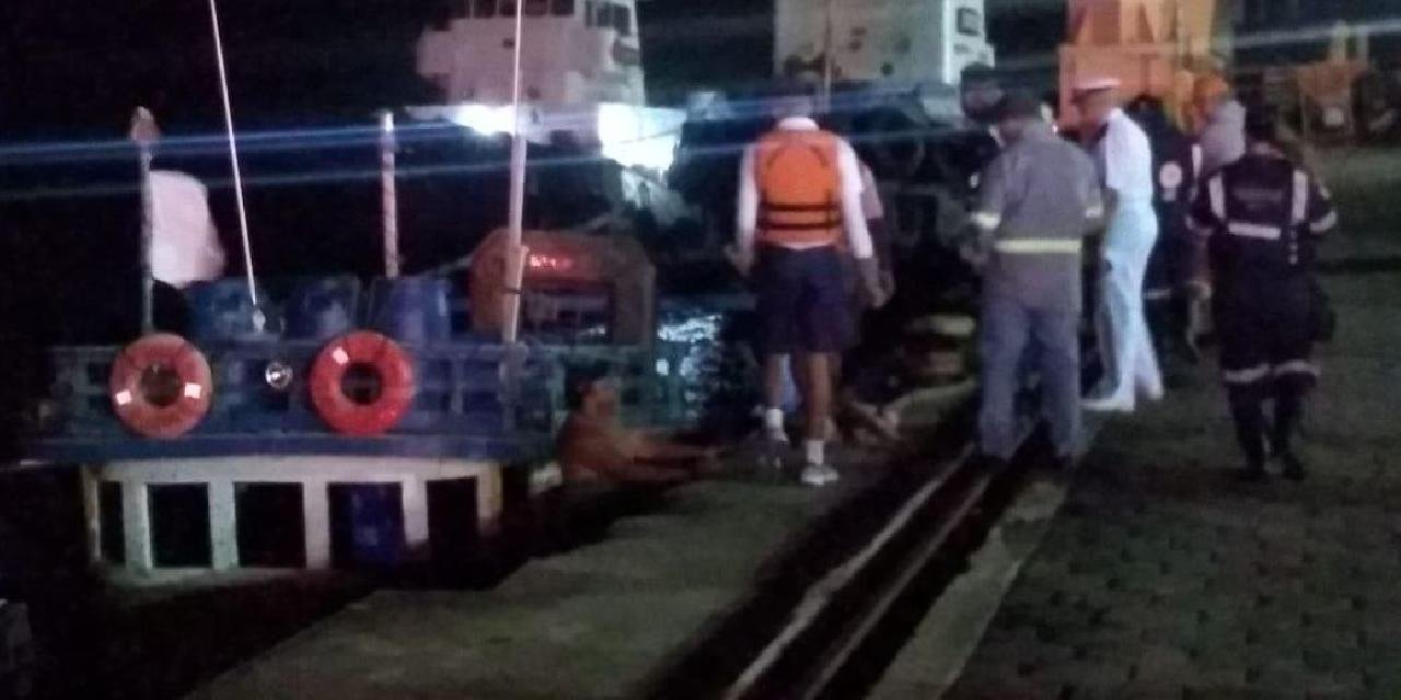 CORVETA  DA MARINHA ENCONTRA NA COSTA ILHEENSE BARCO DESAPARECIDO EM BELMONTE