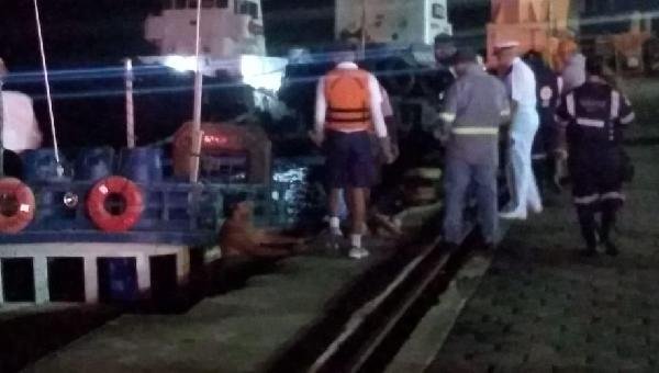 CORVETA  DA MARINHA ENCONTRA NA COSTA ILHEENSE BARCO DESAPARECIDO EM BELMONTE