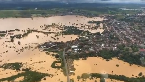 GOVERNO BRASILEIRO DISPENSA AJUDA ARGENTINA NO SOCORRO ÀS VÍTIMAS DAS CHUVAS NA BAHIA