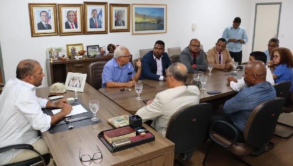 REUNIÃO ENTRE PREFEITURA E CÂMARA DE VEREADORES DE ILHÉUS GARANTE MANUTENÇÃO DO CALENDÁRIO LETIVO ATÉ DEZEMBRO 