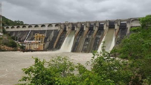 JUSTIÇA OBRIGA CHESF A ASSUMIR RESPONSABILIDADES PELO DESASTRE DA BARRAGEM DA PEDRA 