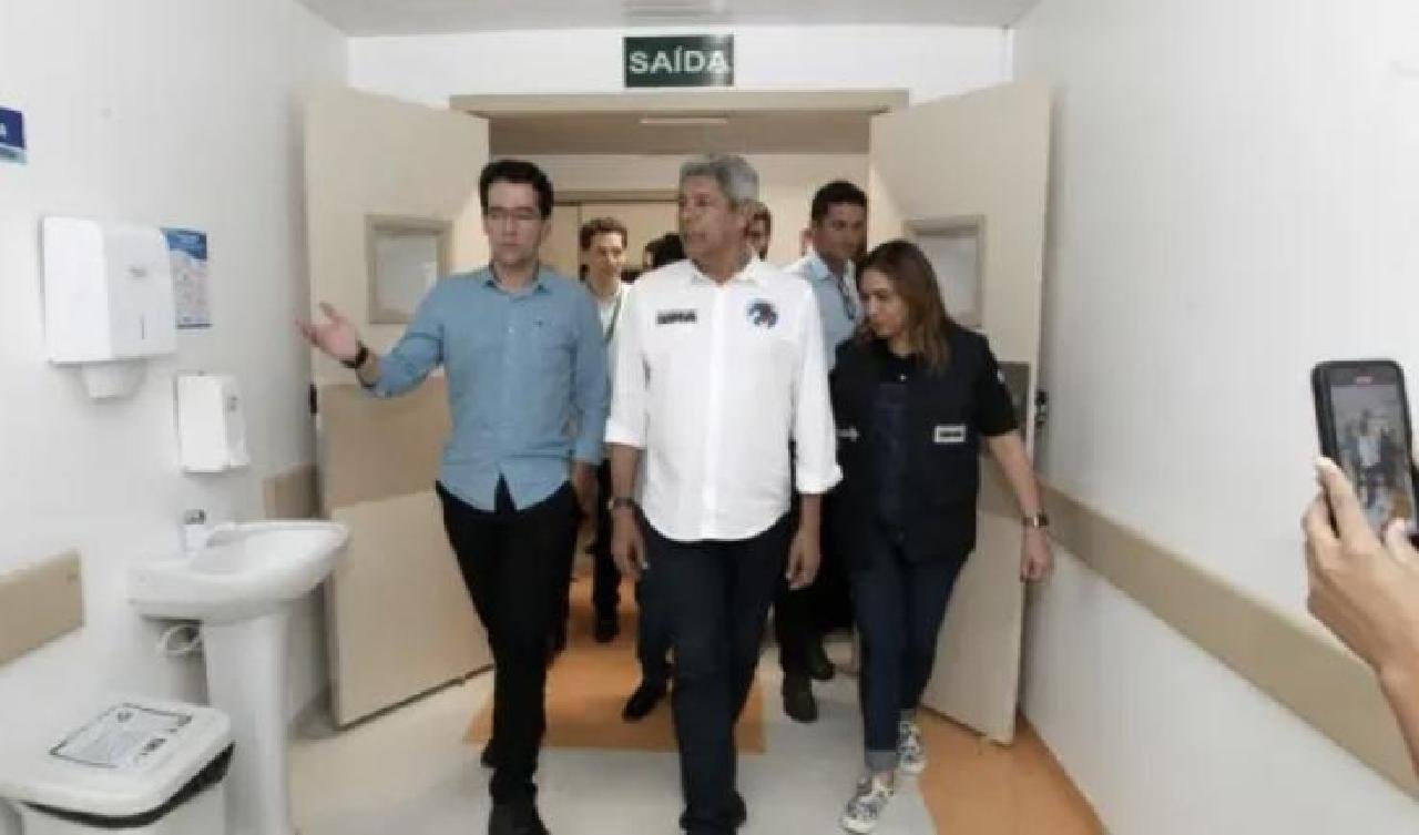 GOVERNADOR VISITA HOSPITAL GERAL DE SANTO ANTÔNIO DE JESUS, REFERÊNCIA NOS CUIDADOS A QUEIMADURAS 