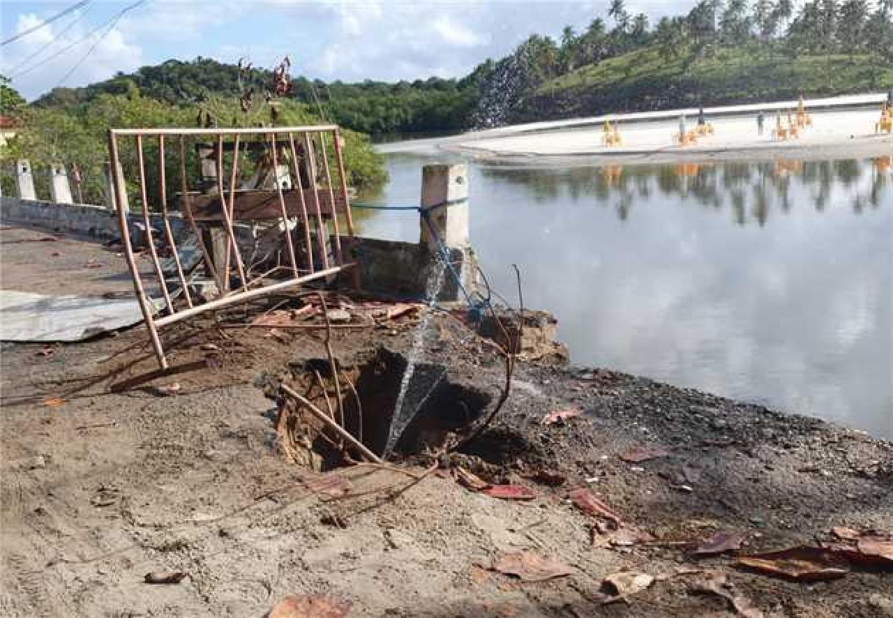 GOVERNO DE ILHÉUS COBRA DA EMBASA URGÊNCIA NO REPARO DA PONTE DO CURURUPE 