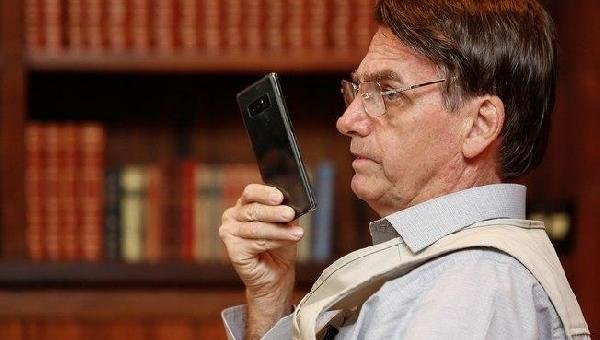 CELULARES USADOS POR BOLSONARO TAMBÉM FORAM ALVO DE HACKERS, DIZ MINISTÉRIO DA JUSTIÇA