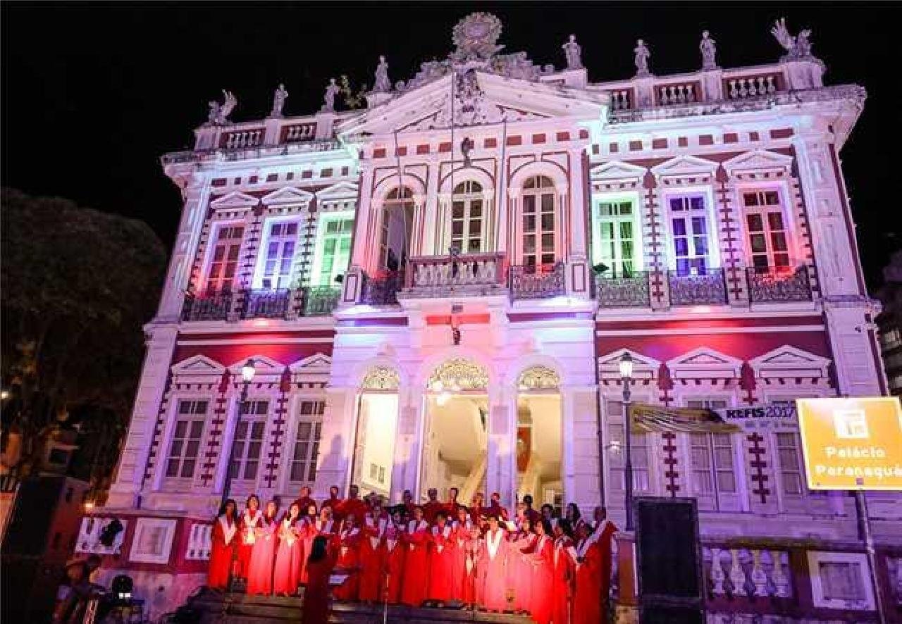 ILHÉUS: CANTATA DE NATAL TERÁ APRESENTAÇÕES NA ESCADARIA DO PALÁCIO PARANAGUÁ