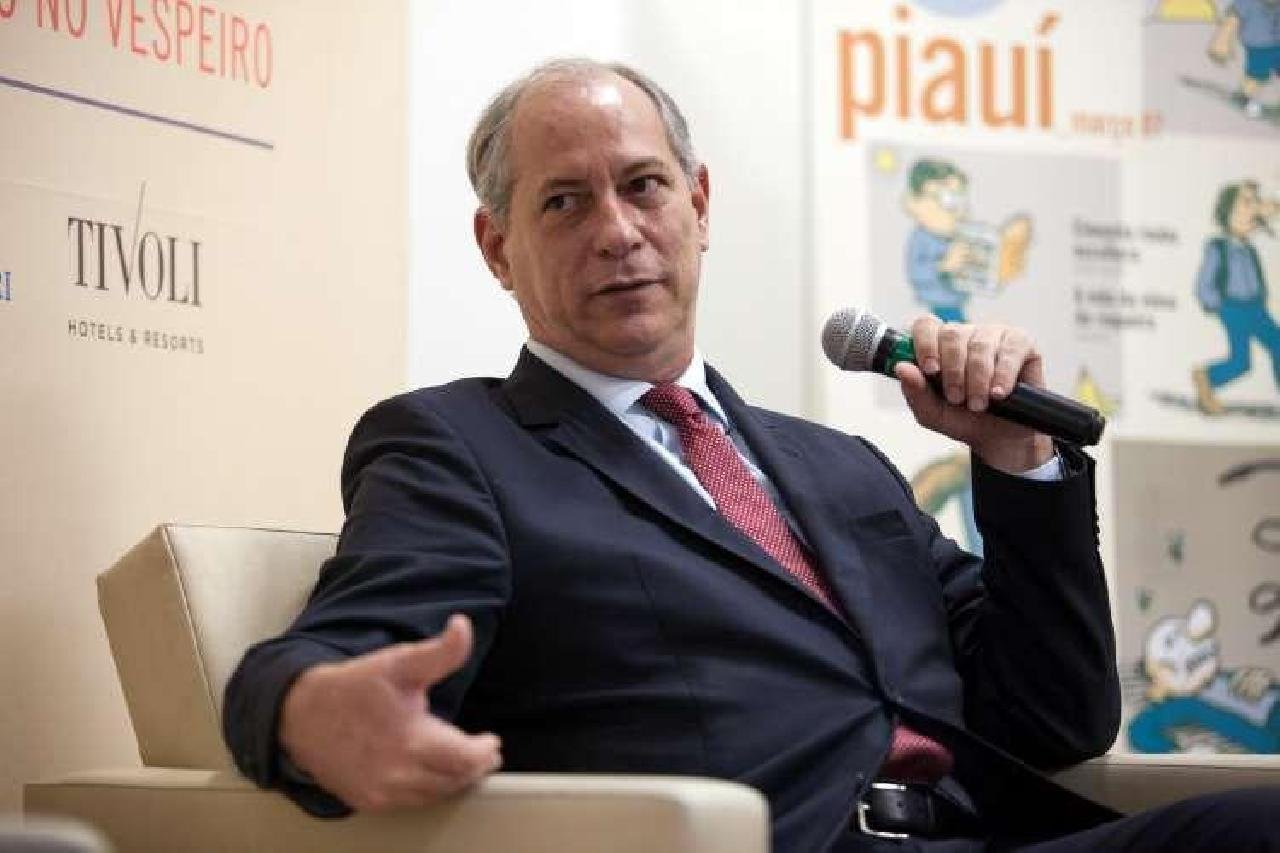 BOLSONARO PROCESSA CIRO GOMES AP S ELE CITAR DEP SITO DA JBS EM