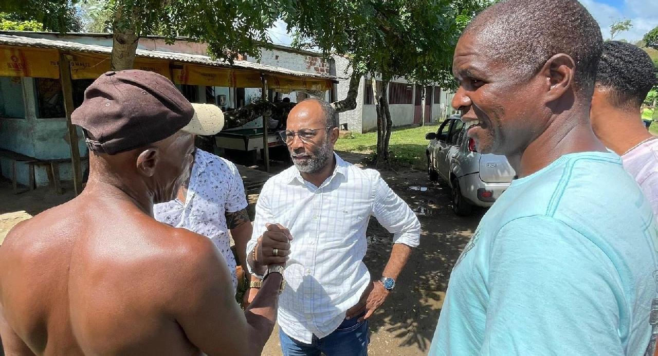 PRÉ-CANDIDATO BEBETO GALVÃO VISITA COMUNIDADES DO IGUAPE E SAMBAITUBA