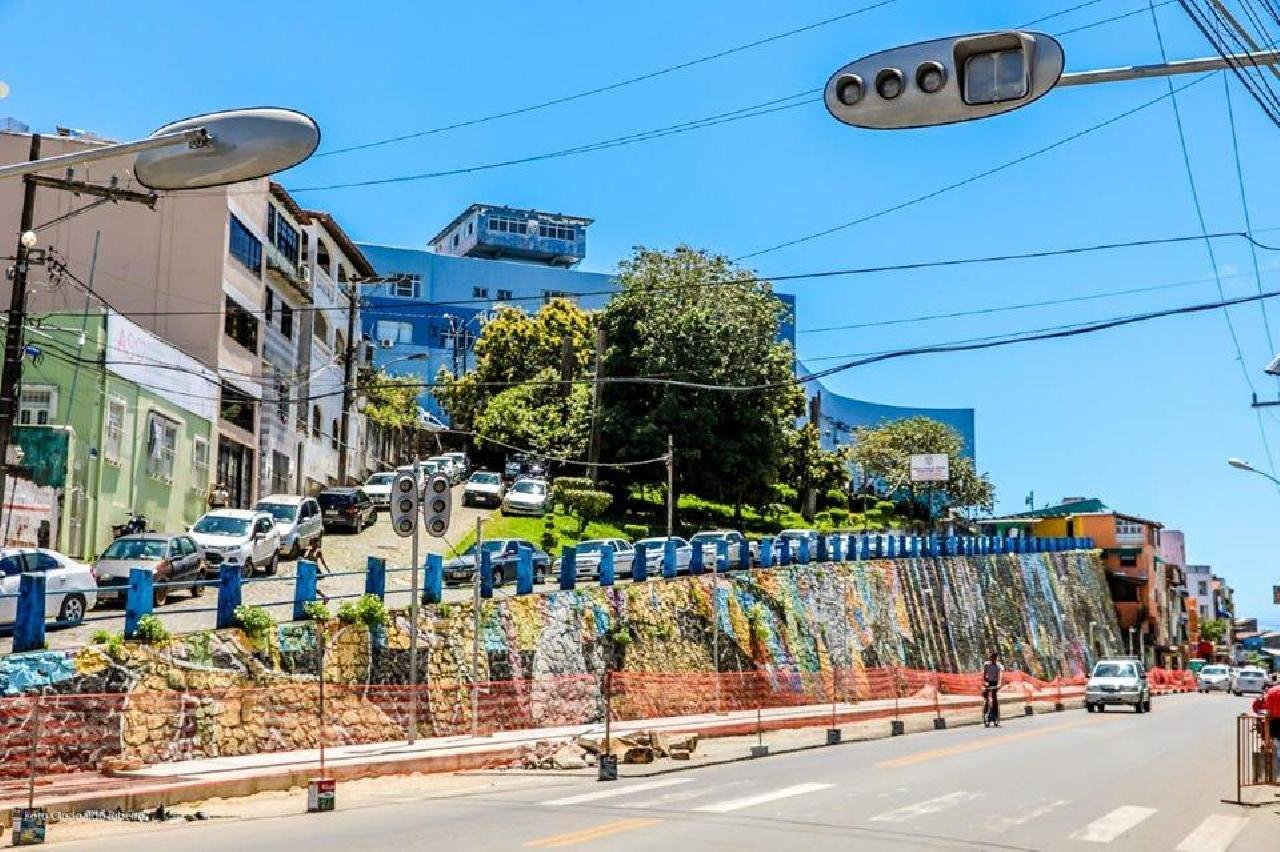 SEINFRA DIZ QUE CHUVA PARALISOU OBRA NO CENTRO DE ILHÉUS