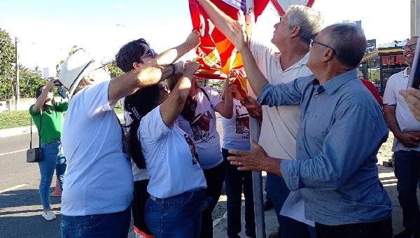 ILHÉUS PRESTA HOMENAGEM PÓSTUMA AO DR. RUY CARLOS CARVALHO 