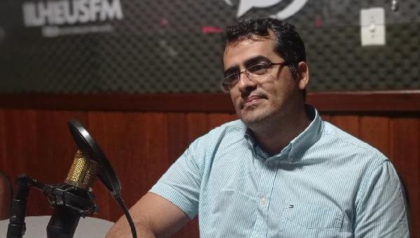 "AS VARIZES PODEM SER TRATADAS SEM INTERVENÇÃO CIRÚRGICA" AFIRMA DR. ITAMAR VIEIRA