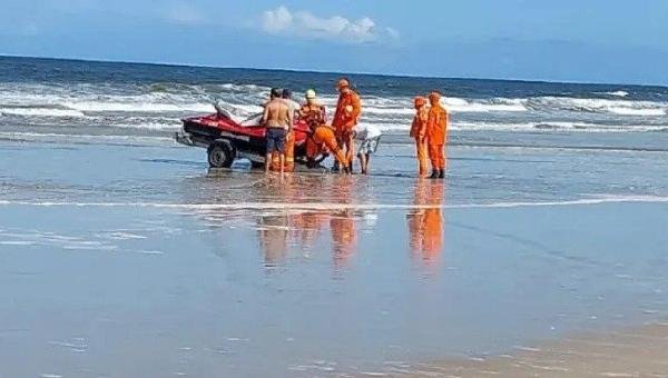 ADOLESCENTE DESAPARECE APÓS AFOGAMENTO EM PRAIA DE ILHÉUS