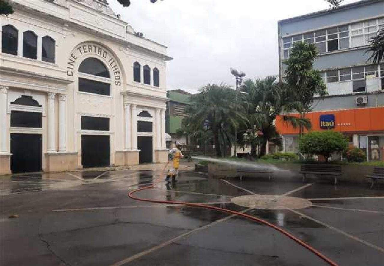 AÇÕES DE HIGIENIZAÇÃO E MANUTENÇÃO DE SERVIÇOS CONTINUAM EM ILHÉUS