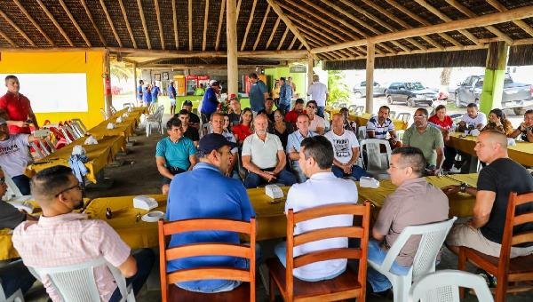 TITULAR DO TURISMO DA BAHIA E CABANEIROS DE ILHÉUS DISCUTEM MELHORIAS PARA O SETOR