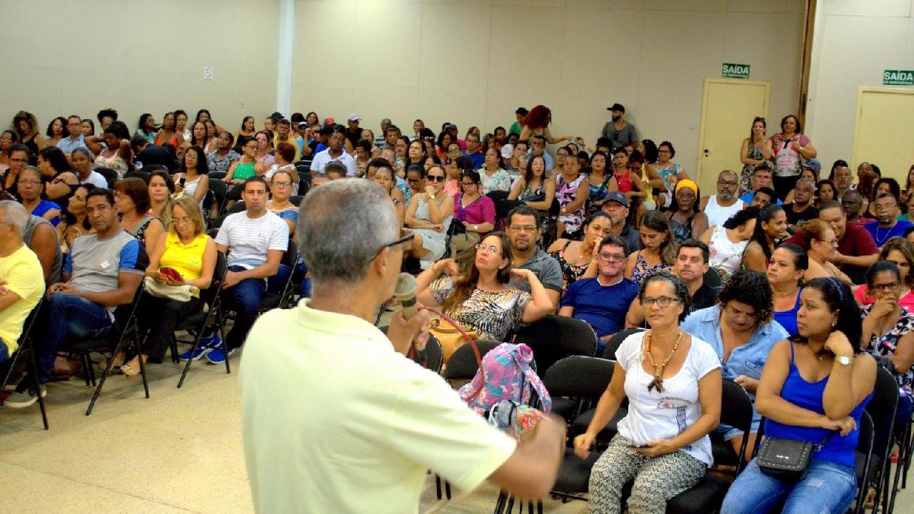 ILHÉUS: SINDICATO DÁ MAIS UMA SEMANA PARA GOVERNO APRESENTAR PROPOSTA DE REAJUSTE SALARIAL