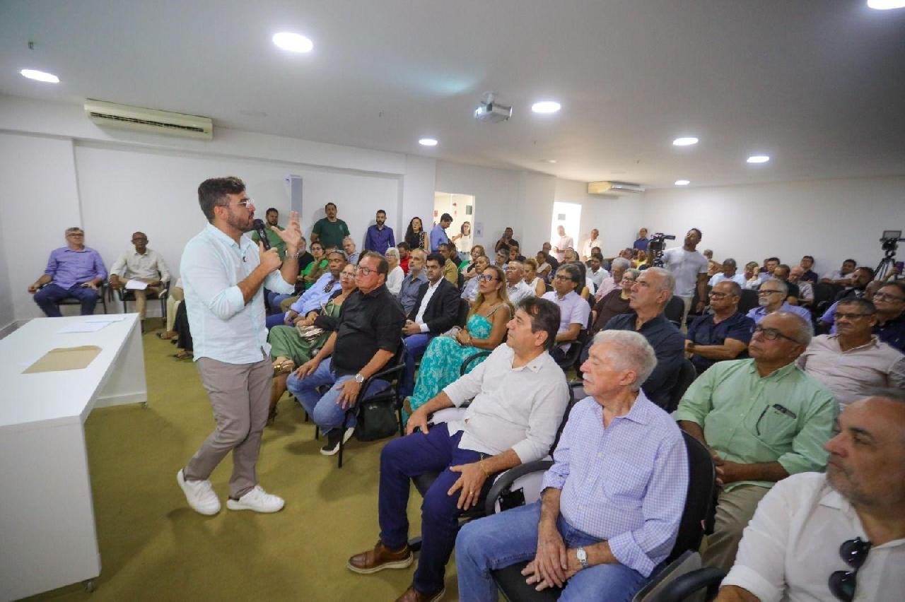 FÓRUM DISCUTE MELHORIAS PARA O AEROPORTO JORGE AMADO