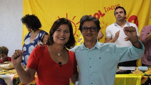 ATO FORMALIZA APOIO DO PSOL À ADÉLIA EM ILHÉUS