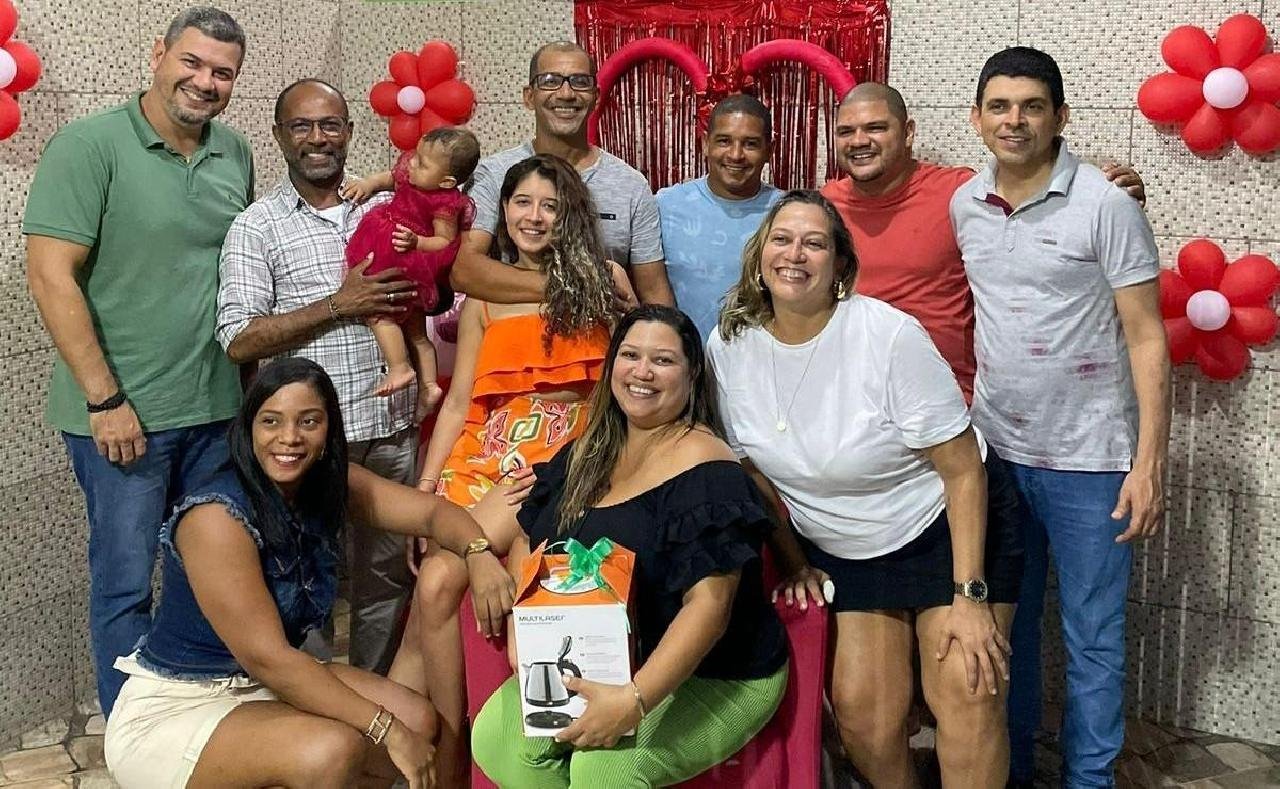 BEBETO GALVÃO PARTICIPA DE FESTA PARA AS MÃES DO MALHADO E NOSSA SENHORA DA VITÓRIA