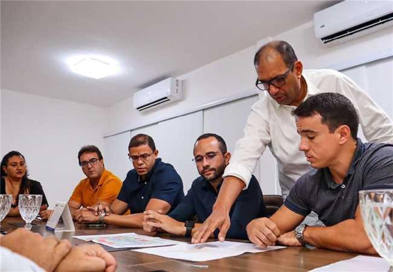 REUNIÃO TÉCNICA APRESENTA PLANEJAMENTO PARA CONSTRUÇÃO DE UNIDADES HABITACIONAIS NO SALOBRINHO 