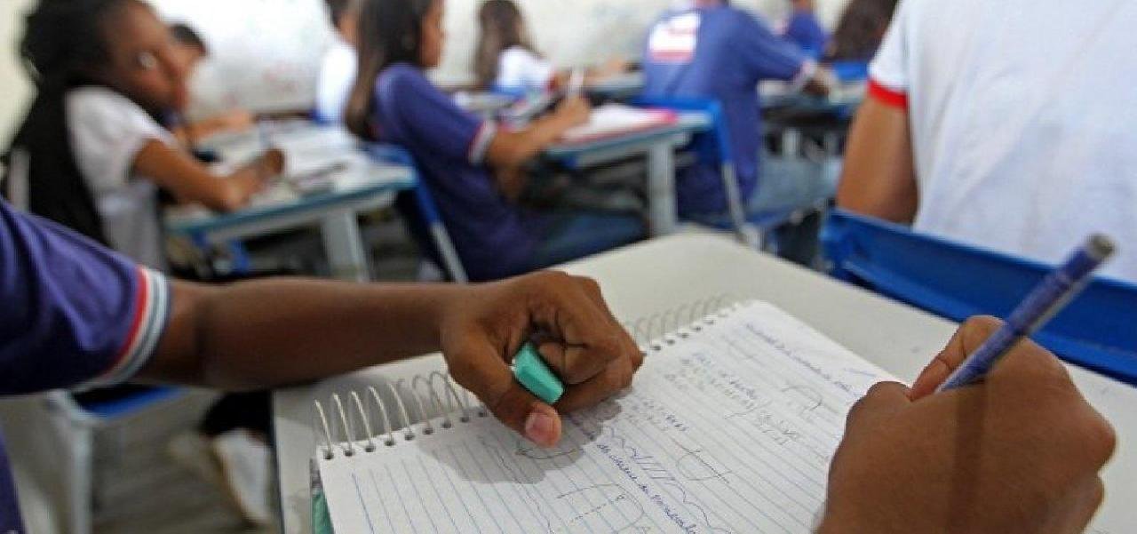 ESTUDANTES DA REDE ESTADUAL DE ENSINO RETORNAM ÀS AULAS NESTA SEGUNDA (6)