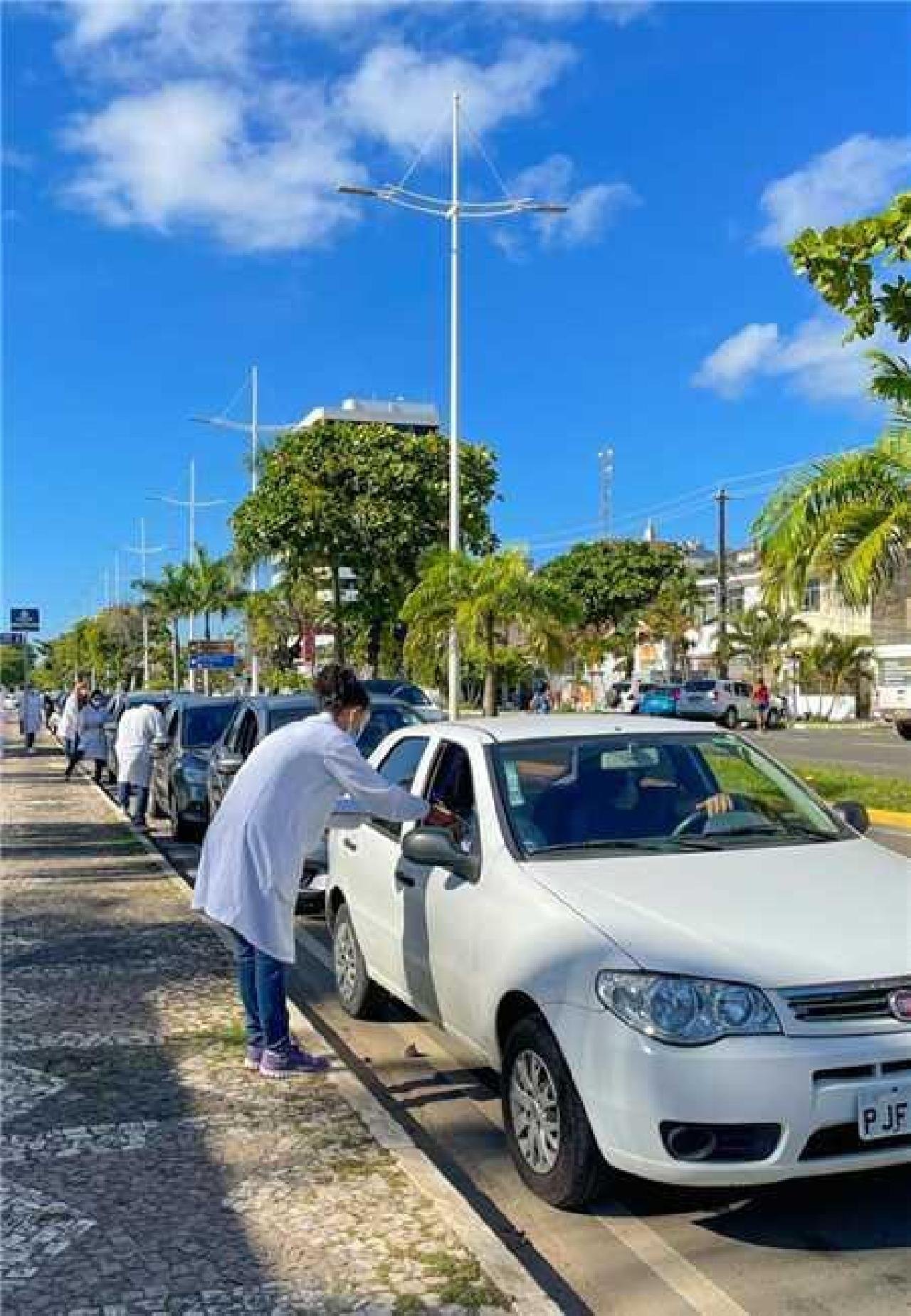 COVID-19: ILHÉUS MONTA DRIVE-THRU PARA APLICAÇÃO DA 1ª, 2ª, 3ª e 4ª DOSES NOS DIAS 19 E 20 DE JULHO