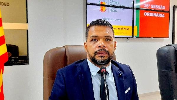 ILHÉUS: PL DO VEREADOR JERBSON MORAES COMBATE À POBREZA MENSTRUAL  