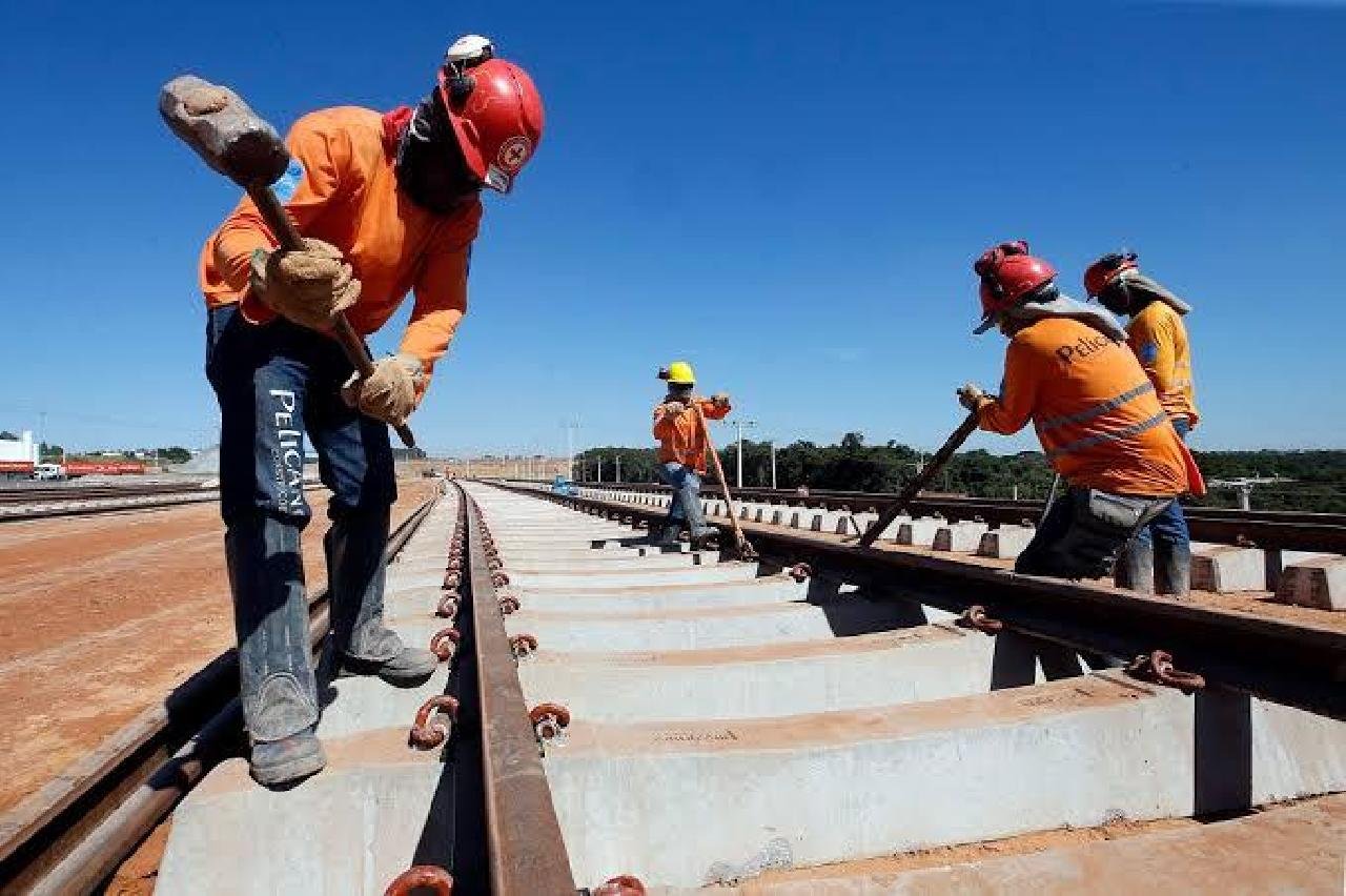 FERROVIA OESTE-LESTE FIOL SERÁ CONCLUÍDA POR EMPRESA CONTRATADA PELA BAMIN