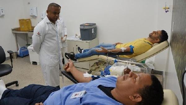 HOSPITAL REGIONAL COSTA DO CACAU FAZ AÇÃO  NO DIA MUNDIAL  DO DOADOR DE SANGUE