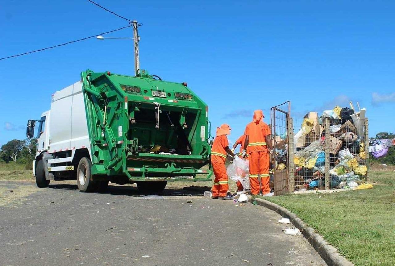 PREFEITURA DE ILHÉUS ESCLARECE INTERRUPÇÃO MOMENTÂNEA DA COLETA DE LIXO NA CIDADE