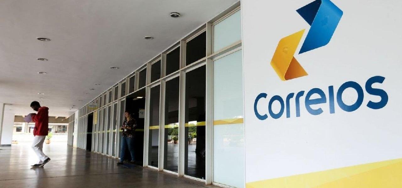 FUNCIONÁRIOS DOS CORREIOS ENTRAM EM GREVE NACIONAL