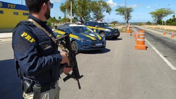 PRF INICIA OPERAÇÃO CARNAVAL E FAZ RECOMENDAÇÕES AOS MOTORISTAS