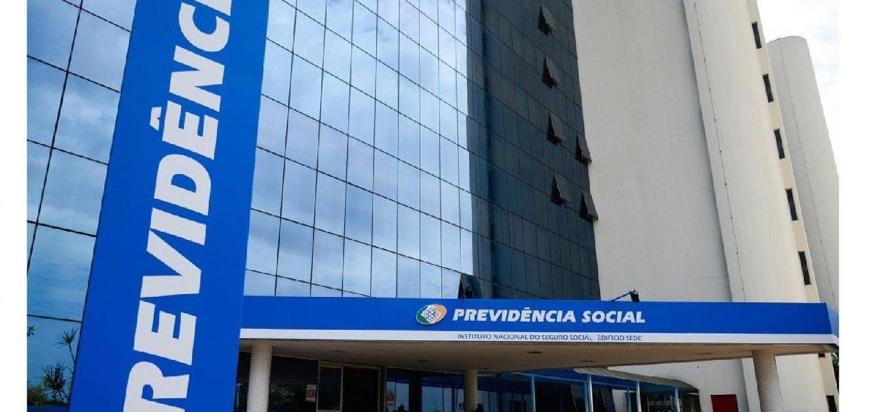 BAHIA: SERVIDORES DO INSS COMEÇAM GREVE POR TEMPO INDETERMINADO 