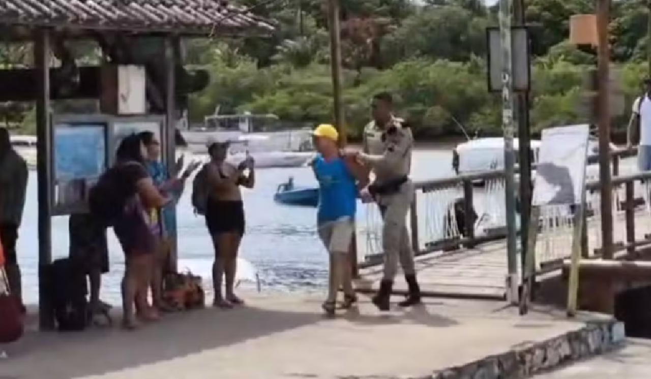 TURISTA ISRAELENSE É PRESO SUSPEITO DE INJÚRIA RACIAL EM BOIPEBA